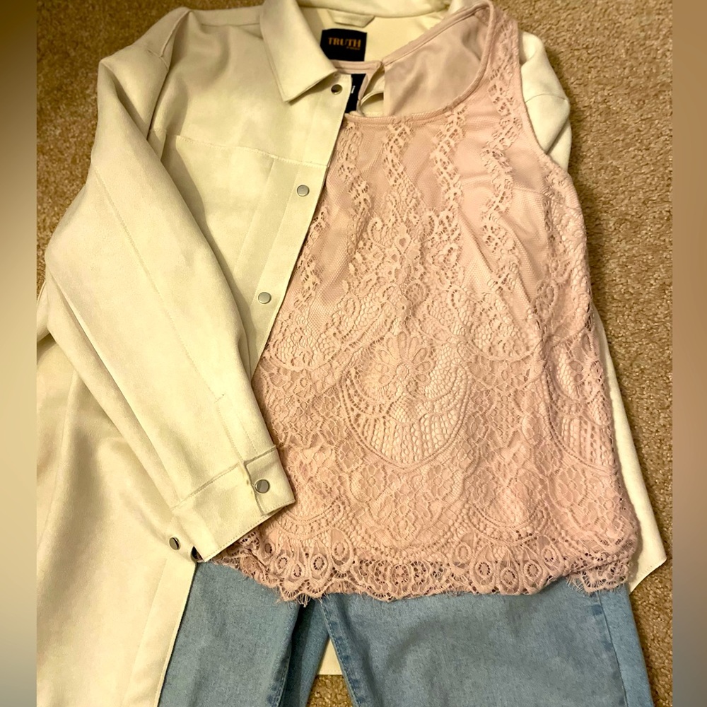 Lace Light Pink Tank Top with Keyhole Back